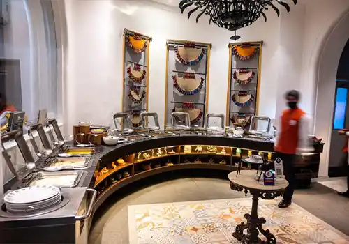 Continental caterer with international menu expertise and world-class chefs