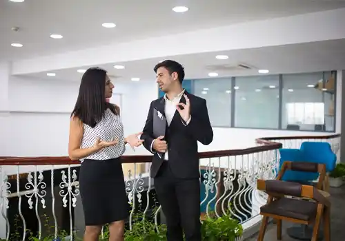 Corporate event manager with professional expertise and large-scale coordination